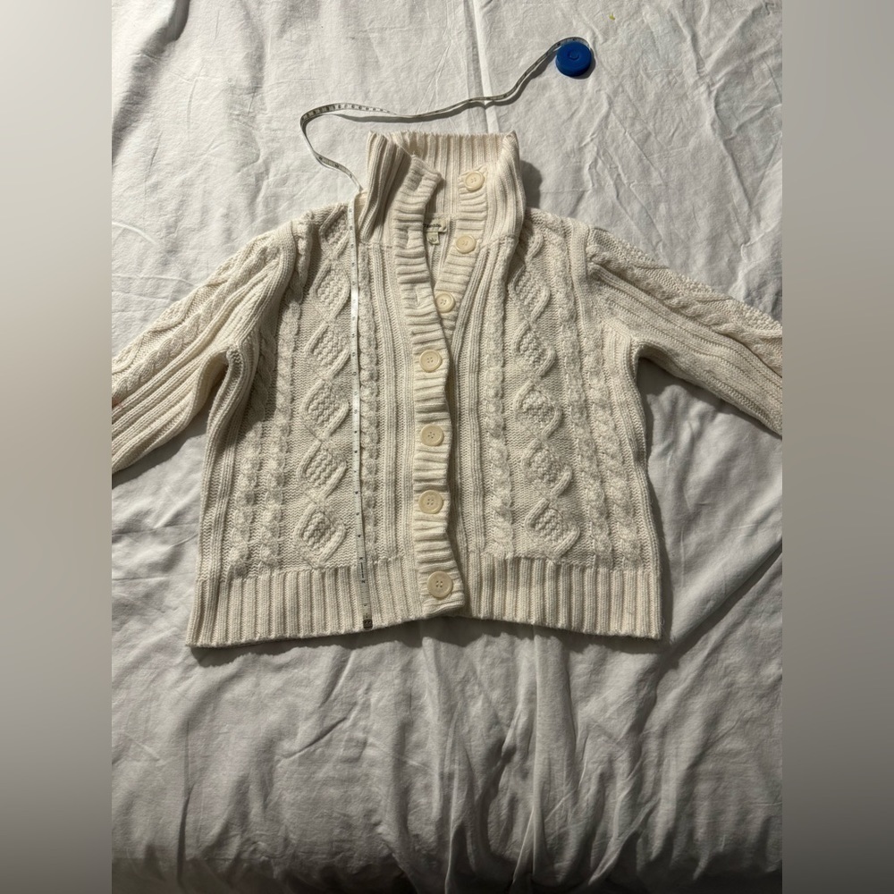 St. John’s Bay Women’s Large Cream Sweater